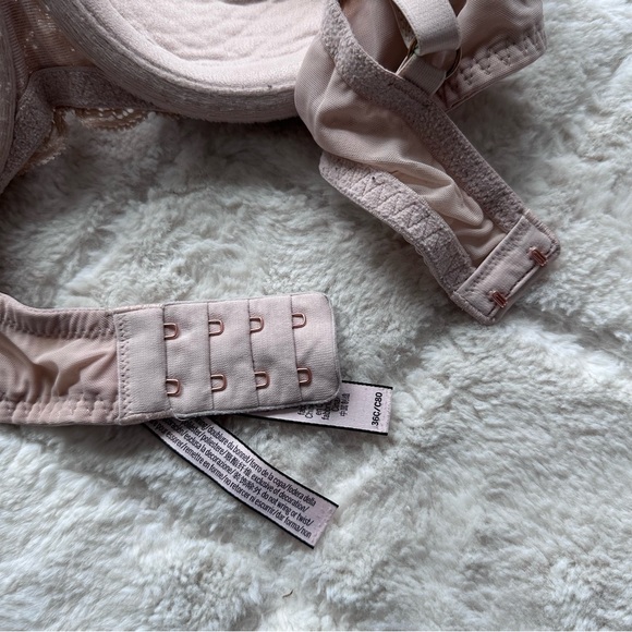 Victoria's Secret | Gold & Cream Metallic Dream Angels Lined Demi | Size 36C - Picture 8 of 14